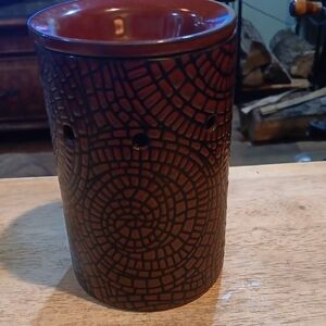 Scentsy Cobbled Leather Deluxe Warmer
